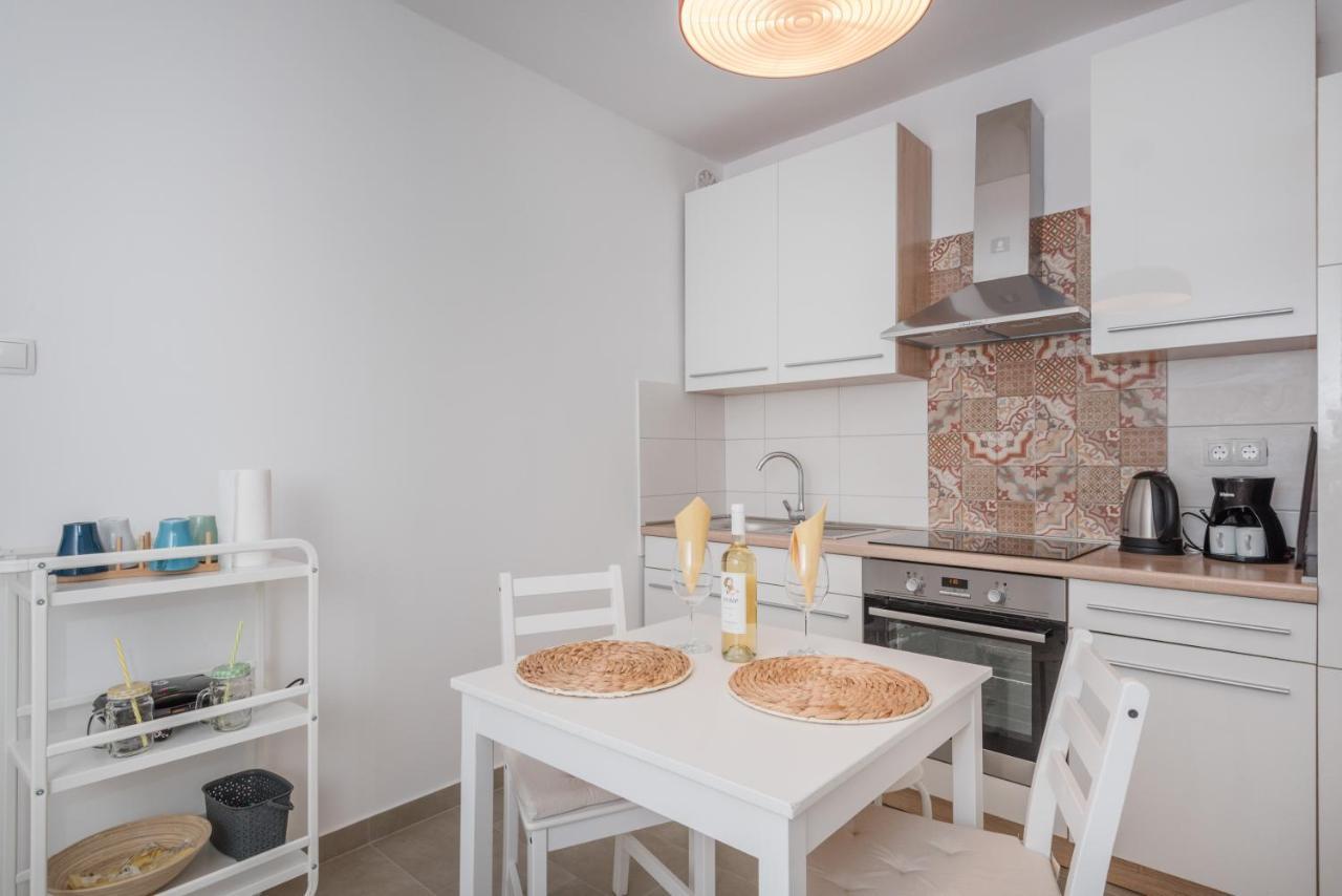 Apartment Angelina Free Public Parking Zadar Eksteriør billede